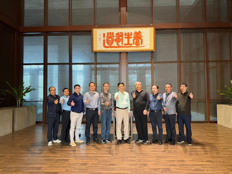 共启新程,引领未来---北京升华电梯集团在海南举行2025高层营销会议(图1) 共启新程,引领未来---北京升华电梯集团在海南举行2025高层营销会议(图1)